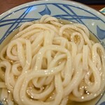 丸亀製麺 - この店のうどんはめっちゃ美味しい!女麺！