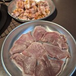 伊勢屋本店 - 