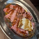伊勢屋本店 - 