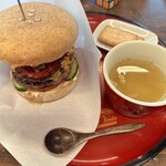 ラッキー スマイル - 磐梯山バーガー