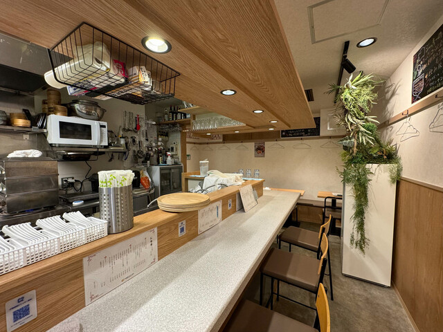 Chuka Sakaba Jackie Hanten photo 4