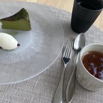 MOLINO - 霧島緑茶のバスクチーズケーキ、ヨーグルトジェラート