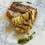 MOLINO - イトヨリのポアレ、カポナータ、バジルソース