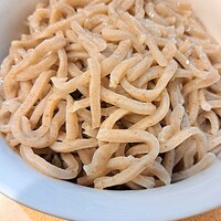 自家製粉石臼挽きうどん 青空blue 本店 - お取り寄せ麺の湯で上がり