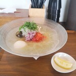 鶏×麦 らら - レモンをプラスすると涼感がアップします、このビジュアル素晴らしい！！