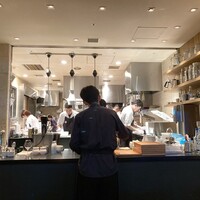 ラ・ボンヌターブル - 