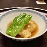 亀の井別荘 - ふぐの揚げ浸し　万願寺とうがらし