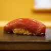 すし崇 - ◇赤身 漬け（大間）
                  鮪の仲卸は石司さんより厳選された延縄68.4kgの個体。
