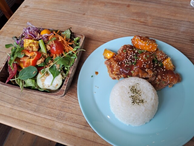 Hawaiian Cafe&Dining GOOD LIFE SURF DINER