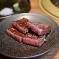 和牛とタン 焼肉 とみ 新橋本店 - 