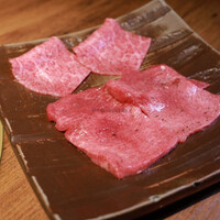 和牛とタン 焼肉 とみ 新橋本店 - 