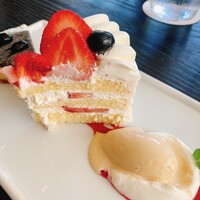 THE COSMOPOLITAN GRILL BAR TERRACE - 