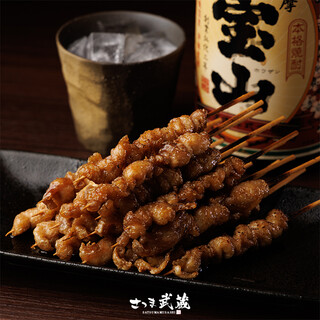 ［博多かわ串］一本ずつ丁寧に仕込む当店おすすめの串焼き