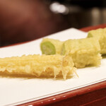 天ぷら初穂 - ・ヤングコーン
      ・陸蓮根 (オクラ)