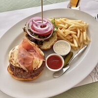 37 Steakhouse & Bar - 