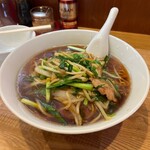 新雅 - ニラそば950円