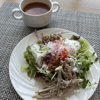 MIDO RESTAURANT PIC NIKA - 