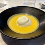 INTERSECT BY LEXUS - 