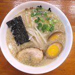 東京豚骨拉麺 藤丸 - ラーメン＋煮たまご