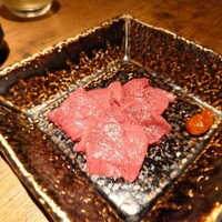 和牛とタン 焼肉 とみ 新橋本店 - 