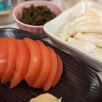 学大酒場エビス参 - 夏は迷わず冷やしトマト！マカロニサラダ+青唐も推し☆