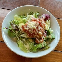 上野洋食遠山 - セットのミニサラダ