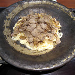 あんぷく - フレッシュトリュフとチーズのうどん