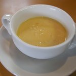 みるくのアトリエ - 前菜　コーンスープ