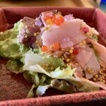 プラスロシェ - 海藻ビーズはぷちぷちした食感。自然素材の色で合成着色料は使われてない