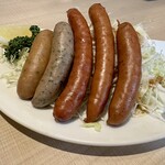 明治亭 - ソーセージ盛り合わせ