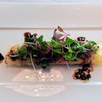 プレスキル - カリッと仕上げた鮎とタプナード バルサミコ