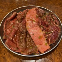 焼肉 スタミナ苑 - よくばりセット大盛り　140g それぞれ4枚位ずつ