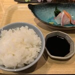 うみからそらへ - 定食ご飯（大盛り）　刺身小鉢