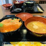 紋別漁師食堂 - 桜ます漬け丼1980円
