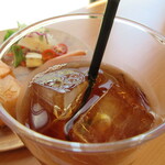 ブック&カフェ こ・らっしぇ - 米粉スコーンのセットドリンクは、ウーロン茶に。