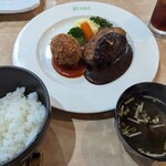 絆洋食店 - ごはんと味噌汁