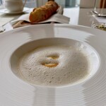 フレンチ ベイ・ビュー - 里芋のポタージュ　感動的な美味しさ