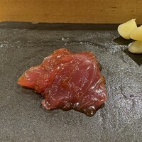 まんてん鮨 日比谷オクロジ店 - 鰹の漬けは独自の味わい、旨い!