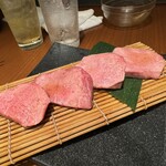 焼肉ホルモン 山水縁 虎ノ門本店 - 