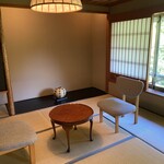 妙見石原荘 食菜石蔵 - せせらぎの音が聞こえる、奥の部屋