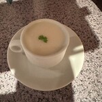 Saffron Saffron - 家内と娘は冷製コーンスープ