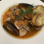 モン - 海の幸スープ