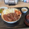 美味しいお肉の店 やまの