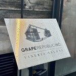 GRAPEREPUBLICINC. VINERIA SALONE - 