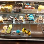 キャトルキャール - お店のショーウインドウ！