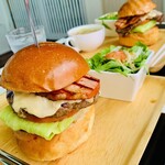 ハンバーガー モミジ - モミジバーガー1,250円 