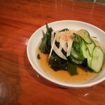 ひわさ屋 - 椿泊わかめと胡瓜の酢の物