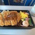 おかやま駅弁 - 岡山名物えびめしとデミカツ丼