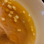 麺屋 真心 - 昆布水割りスープ