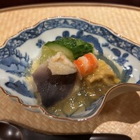 壽山 - 冬瓜・北寄貝・ウニ・海老・胡瓜の土佐酢のジュレ和え